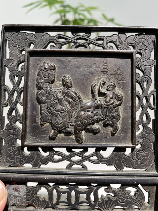 清 复合工艺周处打虎人物故事砚屏 - 图4